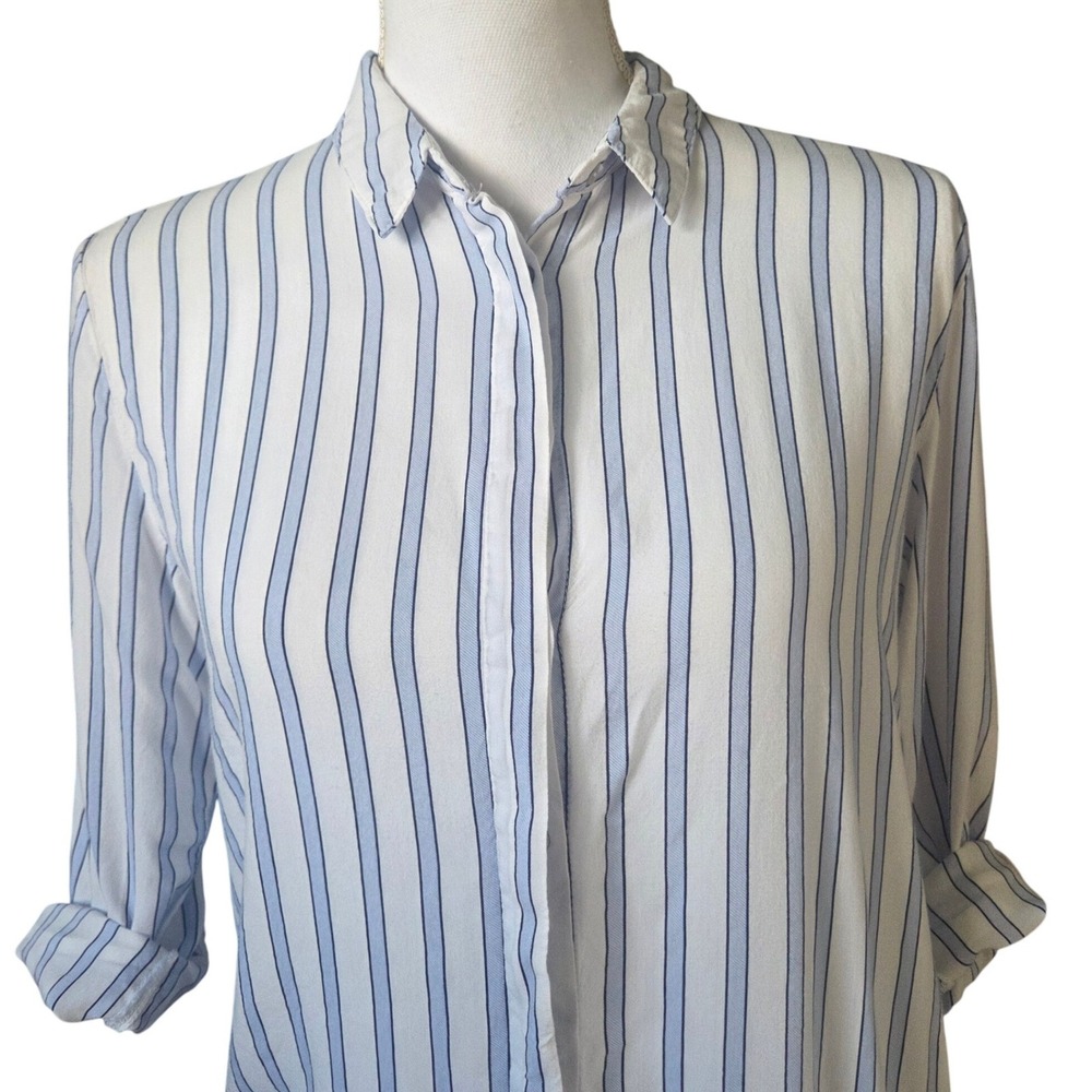 Stradivarius Blue Stripe Button Down Shirt M Preppy Euro Summer Casual Blouse